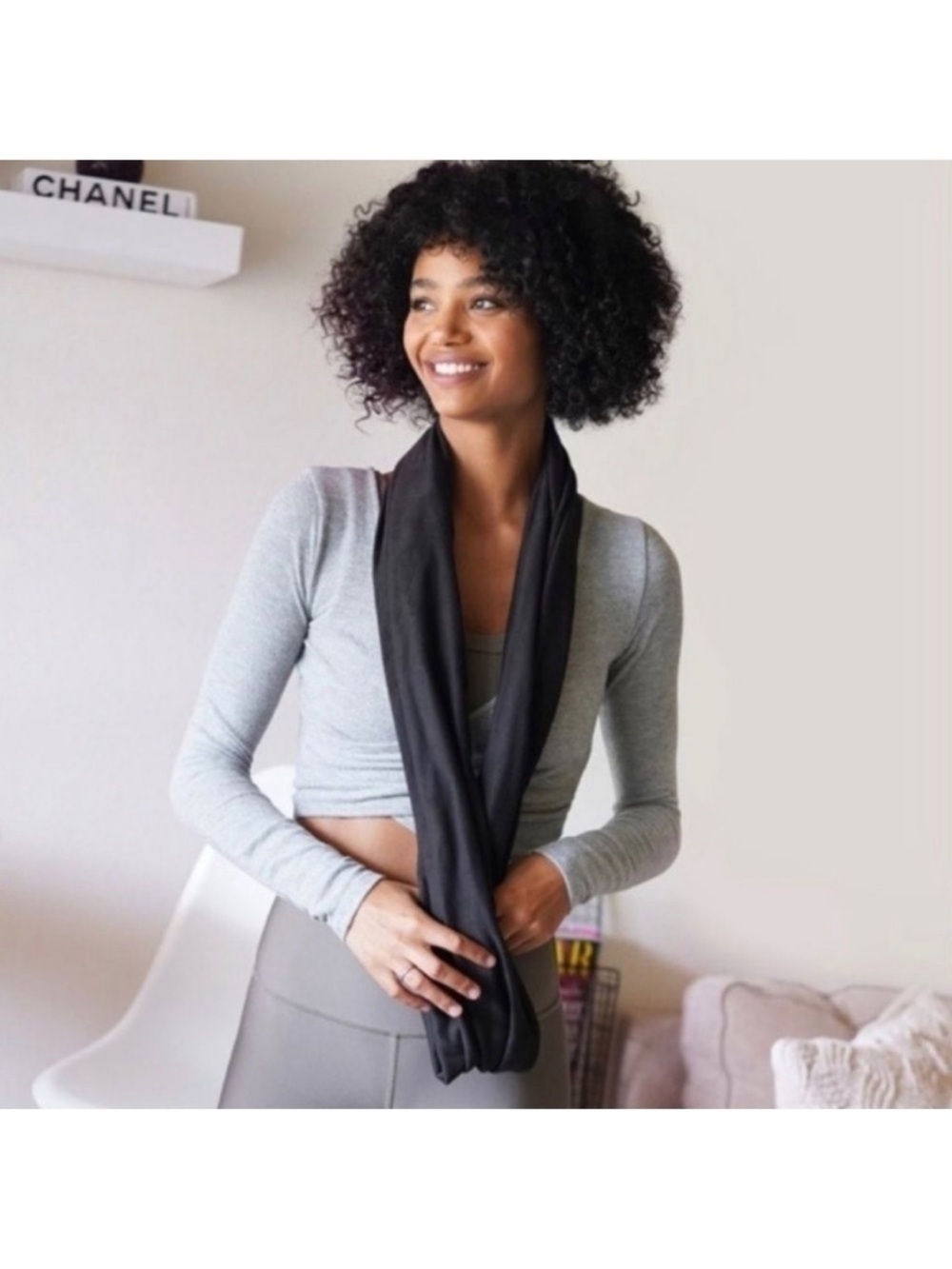Beyond Yoga Hidden Pocket Infinity Scarf New Black